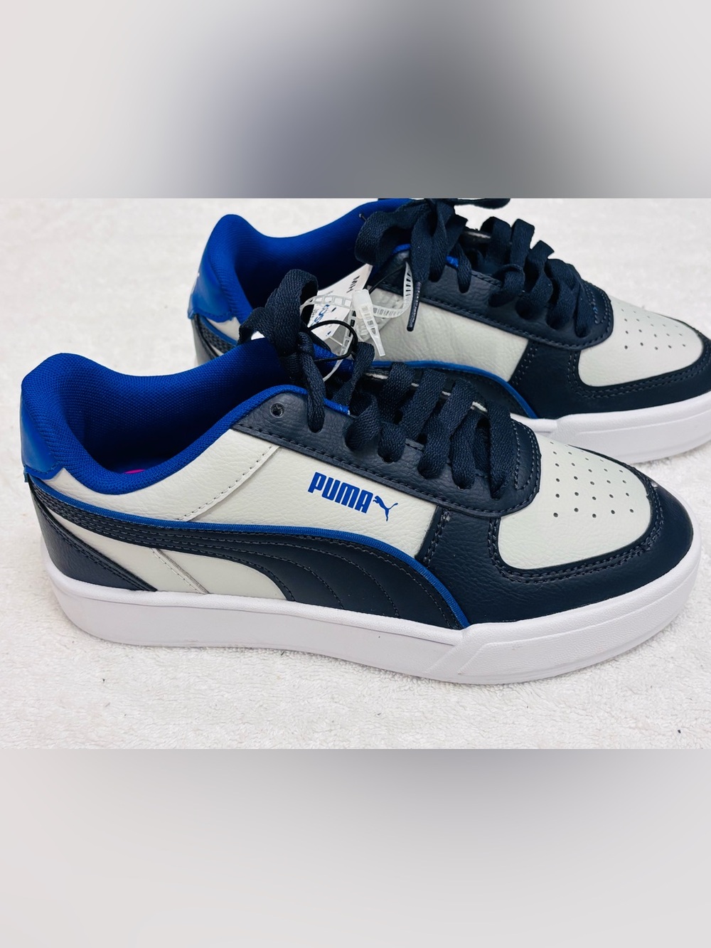 Brand New Puma Rebound Layup Kids Low Top Sneakers US 4 - EU 35.5 - box 19A